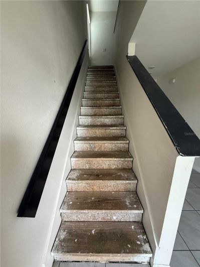 Image No.18-5 Bed House for sale