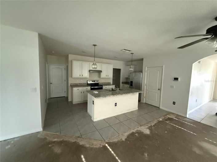 Image No.9-5 Bed House for sale