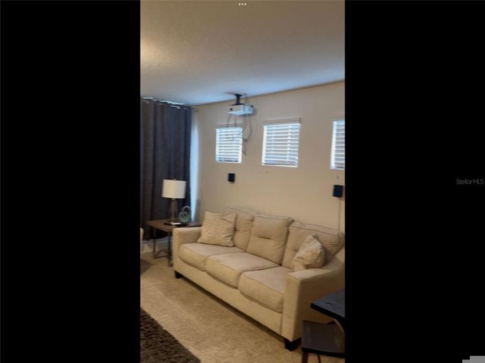 Image No.40-5 Bed House for sale