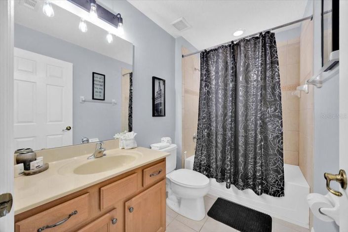 Image No.35-6 Bed House for sale