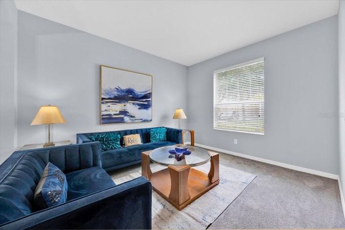 Image No.5-6 Bed House for sale