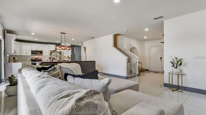 Image No.12-4 Bed House for sale