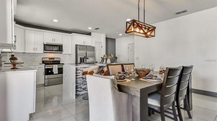 Image No.18-4 Bed House for sale