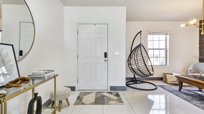 Image No.9-4 Bed House for sale