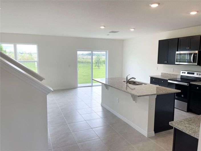 Image No.3-5 Bed House for sale