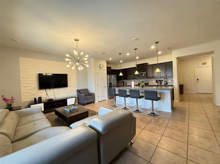 Image No.3-5 Bed Townhouse for sale