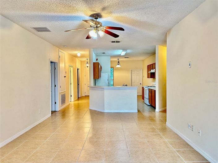 Image No.12-5 Bed House for sale