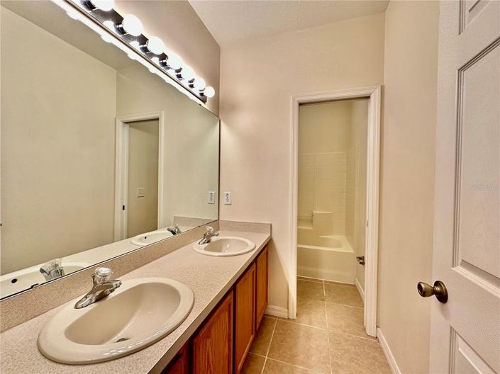 Image No.22-5 Bed House for sale