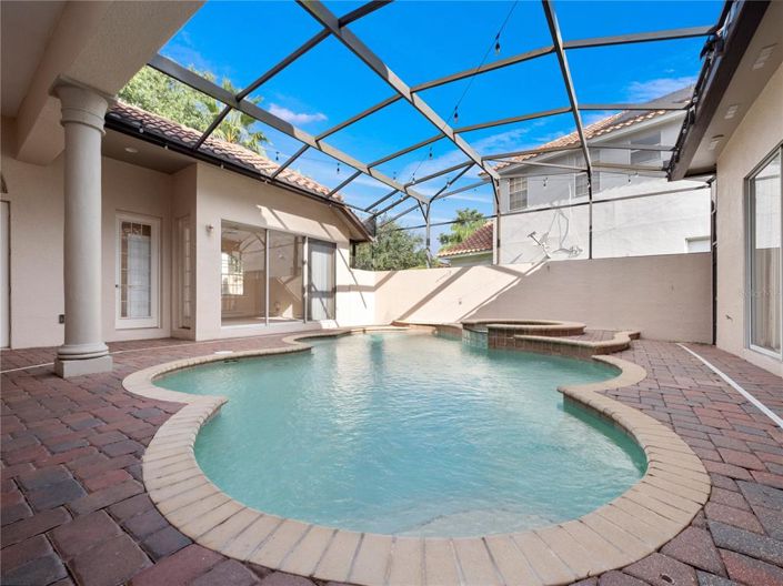 Image No.11-4 Bed House for sale