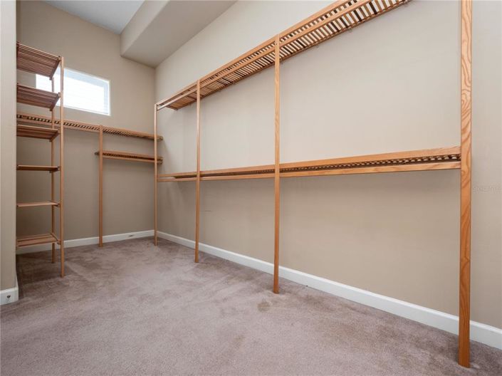 Image No.21-4 Bed House for sale