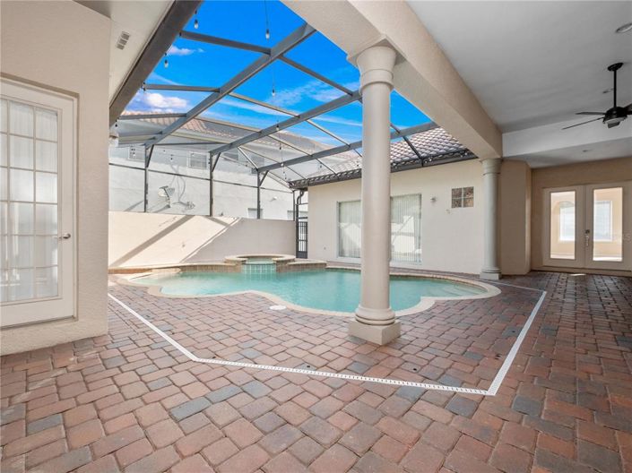 Image No.7-4 Bed Property for sale