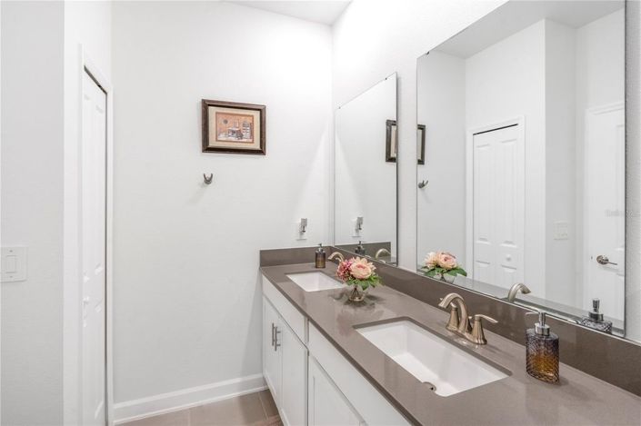 Image No.40-4 Bed House for sale