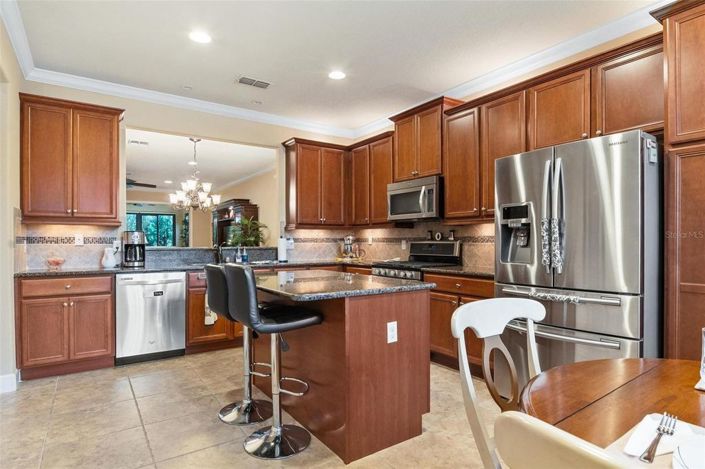 Image No.15-4 Bed House for sale