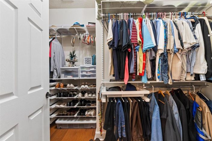 Image No.28-4 Bed House for sale