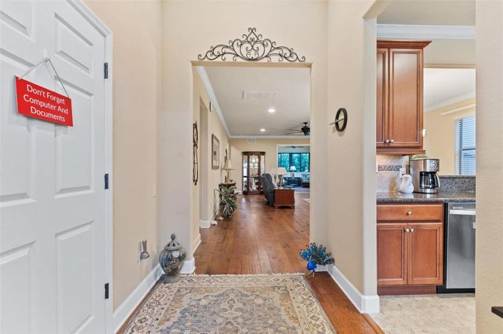 Image No.9-4 Bed House for sale