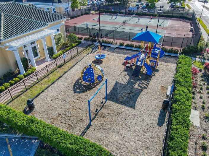 Image No.19-4 Bed Townhouse for sale