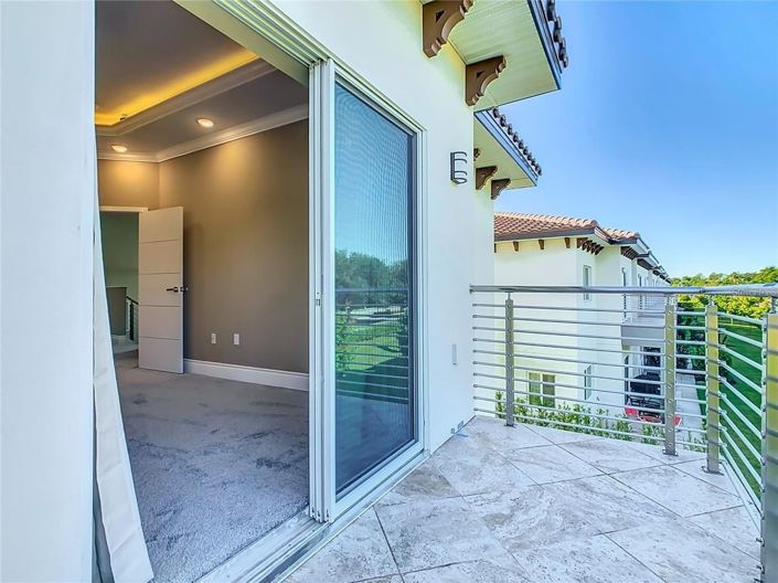 Image No.28-4 Bed Townhouse for sale