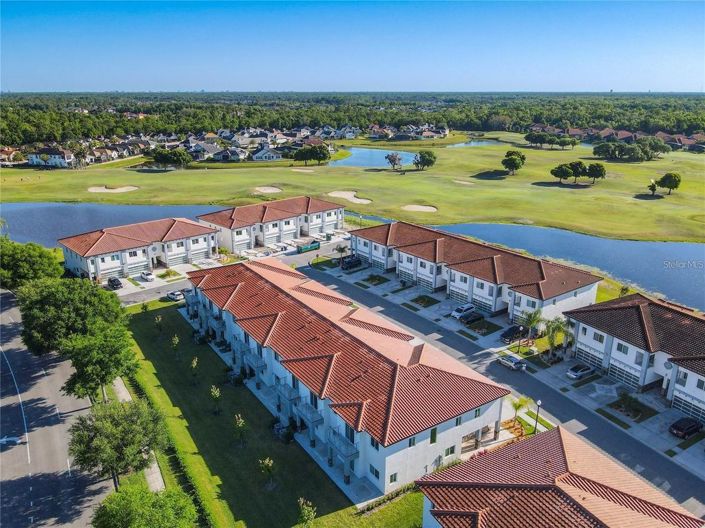 Image No.33-4 Bed Townhouse for sale