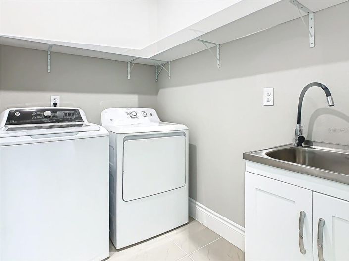 Image No.37-4 Bed Townhouse for sale