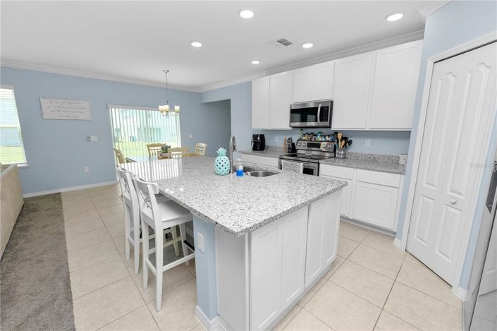 Image No.16-5 Bed House for sale