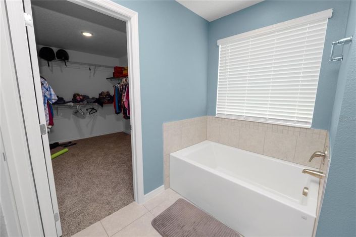 Image No.28-5 Bed House for sale