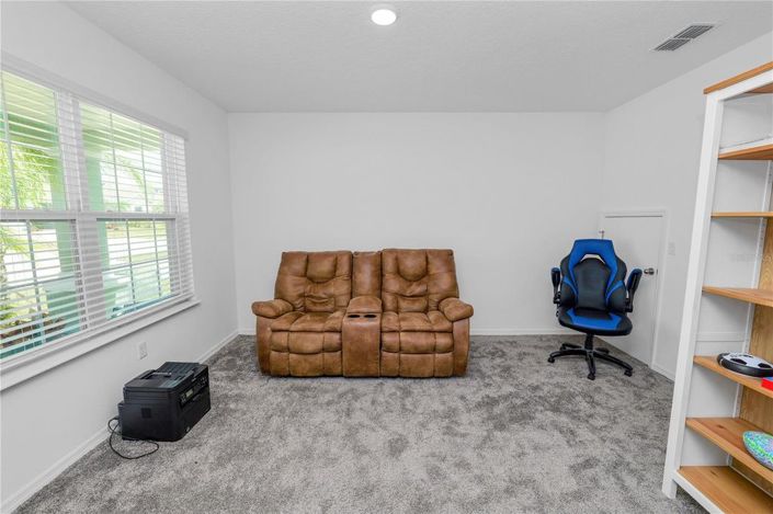 Image No.7-5 Bed House for sale