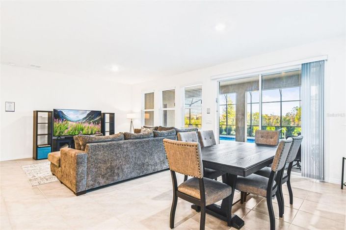 Image No.5-5 Bed House for sale