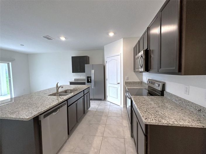 Image No.12-4 Bed House for sale