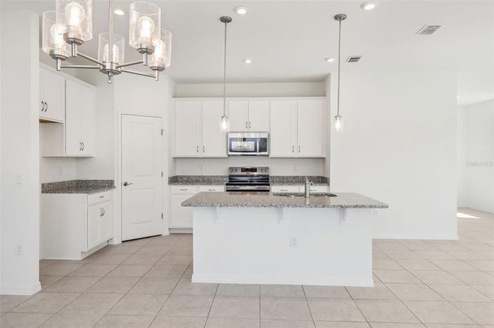 Image No.9-4 Bed House for sale