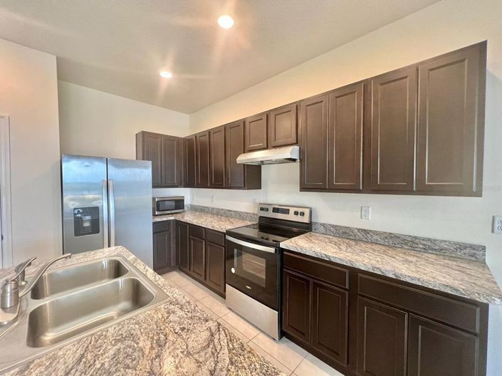 Image No.7-3 Bed Townhouse for sale