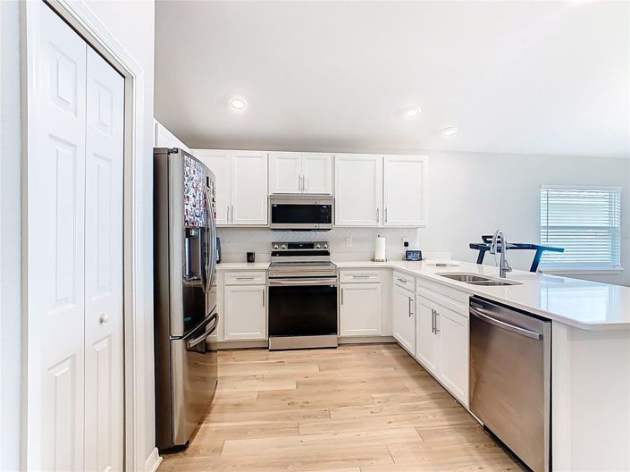 Image No.11-3 Bed House for sale