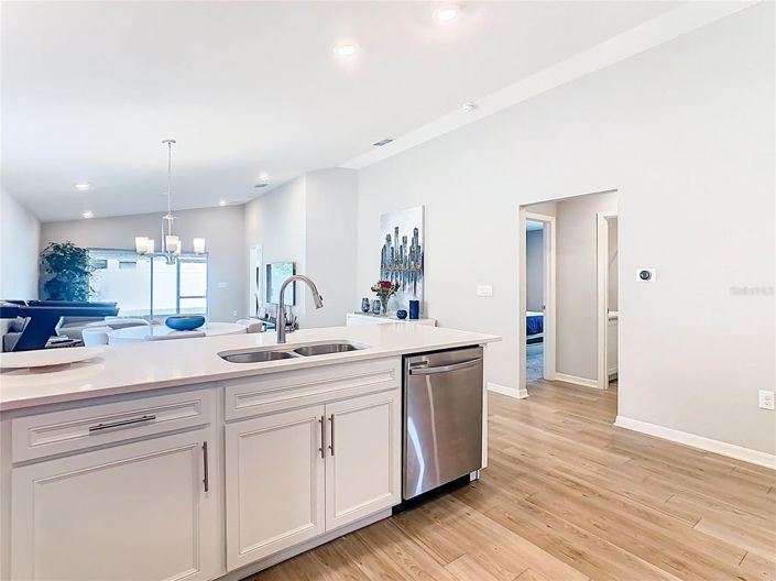 Image No.15-3 Bed House for sale