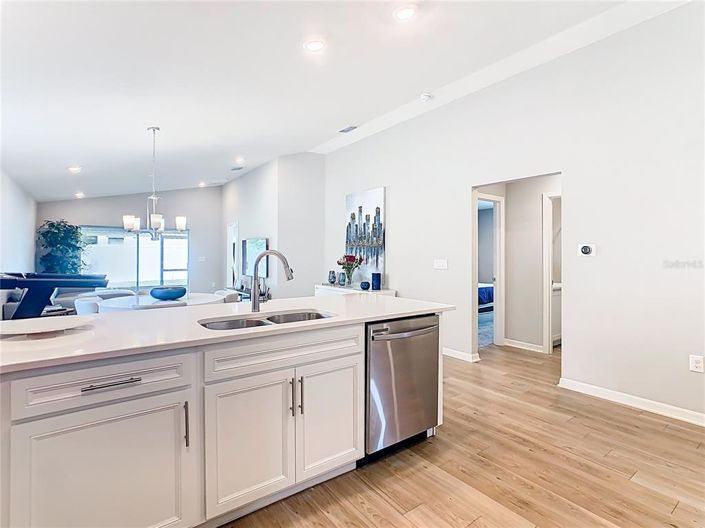 Image No.15-3 Bed House for sale