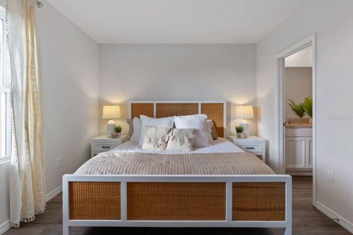 Image No.22-3 Bed Townhouse for sale