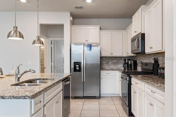 Image No.9-5 Bed House for sale