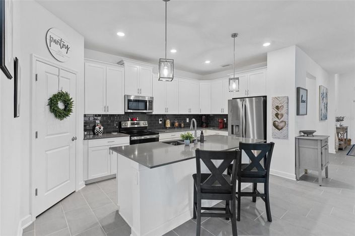 Image No.16-4 Bed House for sale