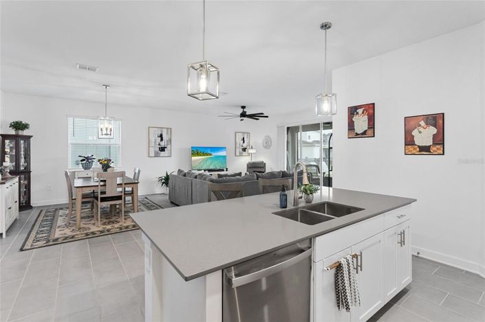 Image No.18-4 Bed House for sale