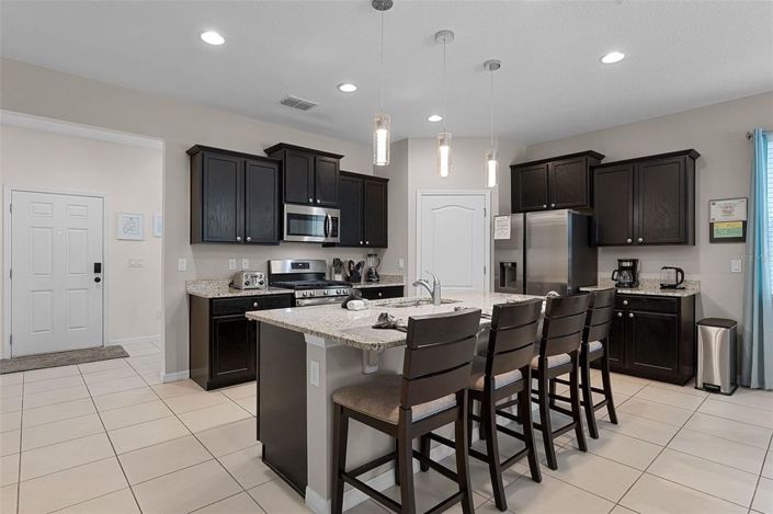 Image No.11-5 Bed House for sale