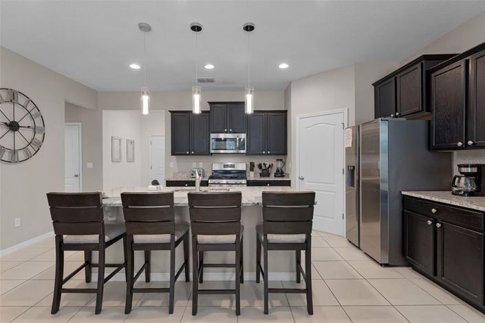 Image No.12-5 Bed House for sale