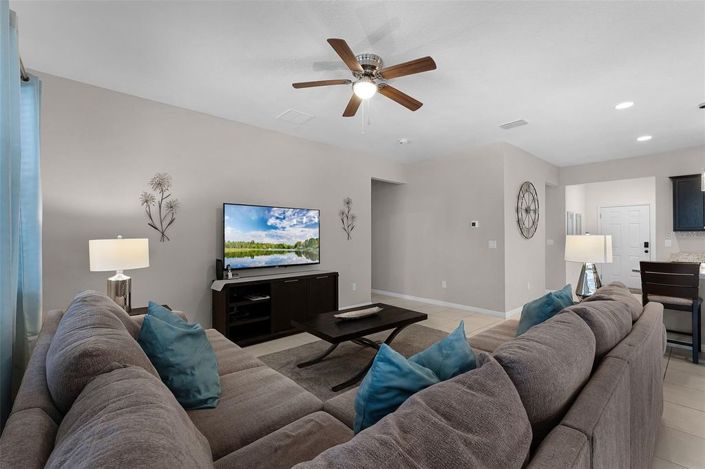 Image No.9-5 Bed House for sale