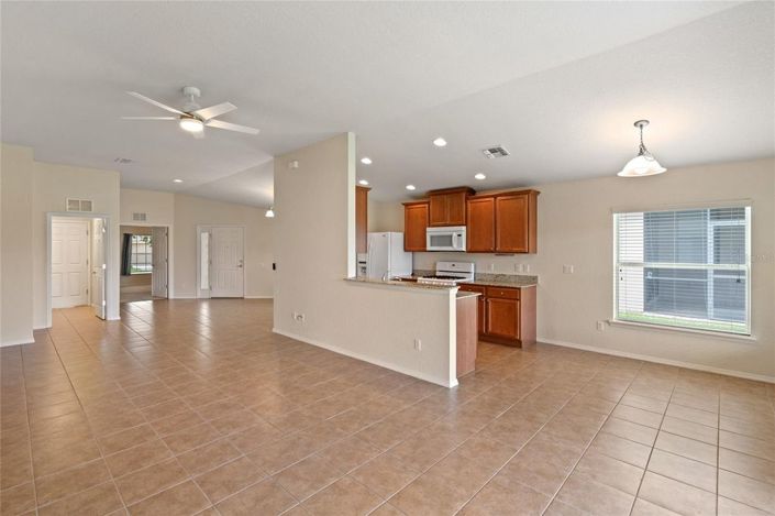 Image No.17-3 Bed House for sale