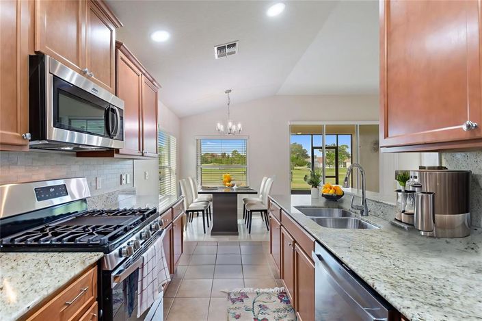 Image No.28-3 Bed House for sale