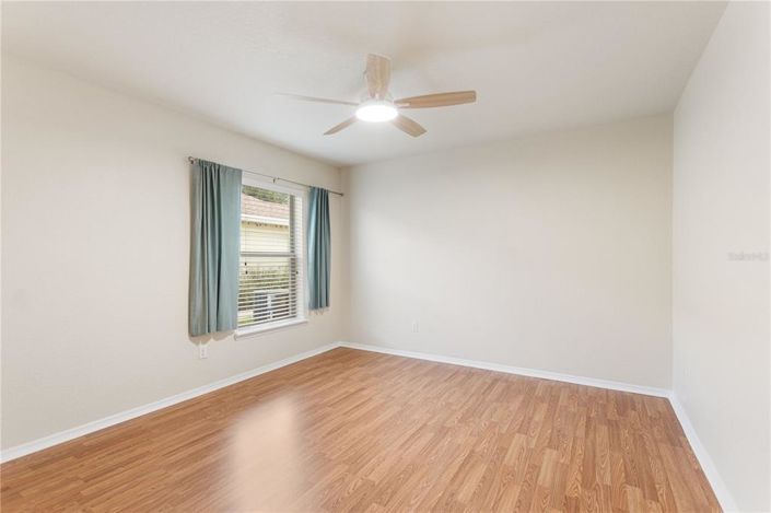 Image No.49-3 Bed House for sale