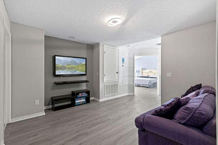 Image No.35-4 Bed House for sale