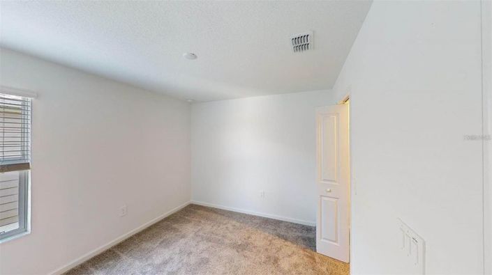 Image No.17-6 Bed House for sale