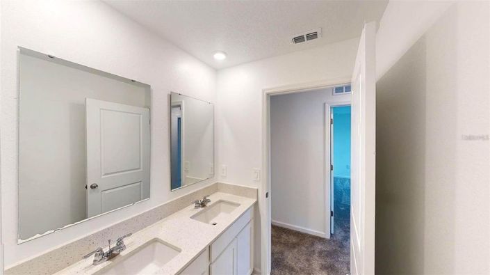 Image No.28-6 Bed House for sale