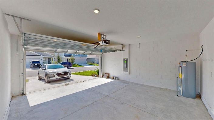 Image No.32-6 Bed Property for sale