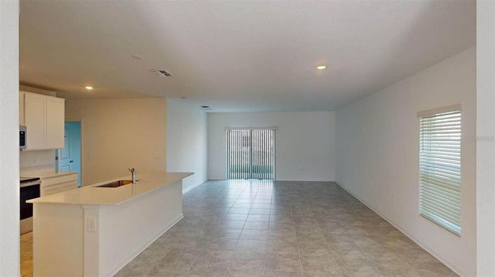 Image No.5-6 Bed House for sale