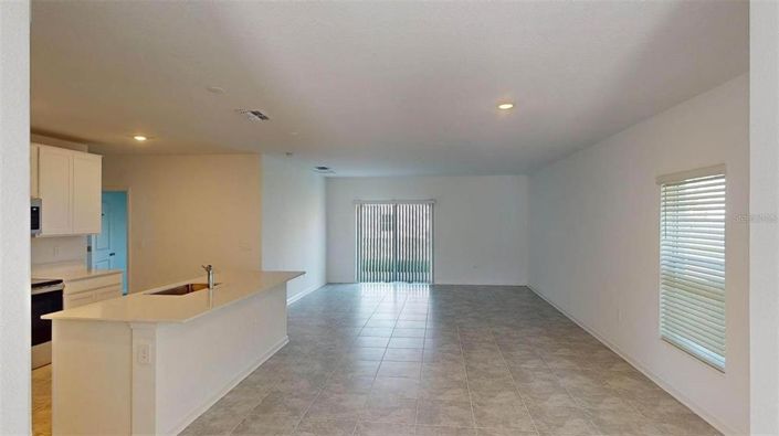 Image No.4-6 Bed Property for sale