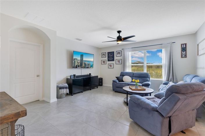 Image No.6-4 Bed House for sale